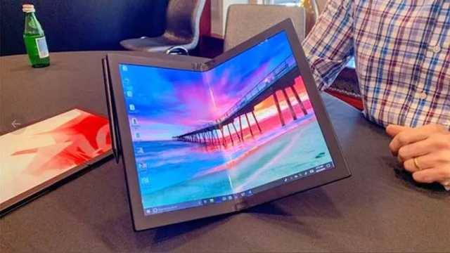 Lenovo lanza el primer portátil flexible del mercado. (Foto: @LaComparacion)