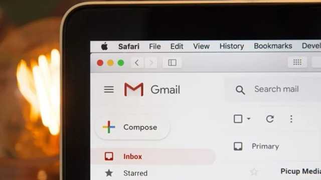 Pantalla de ordenador mostrando la bandeja de entrada de Gmail. (Foto: Unsplash)