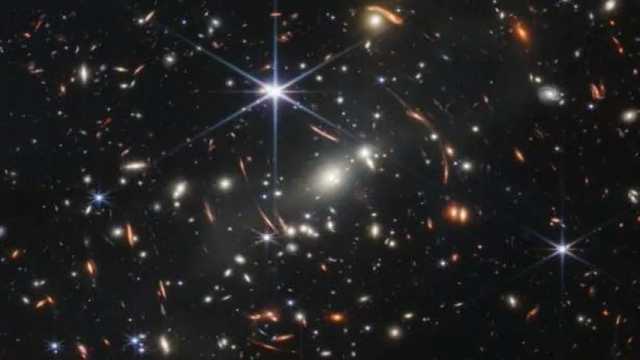 La imagen infrarroja más profunda y nítida del universo ha sido captada por el telescopio espacial James Webb. (Foto: @esa)